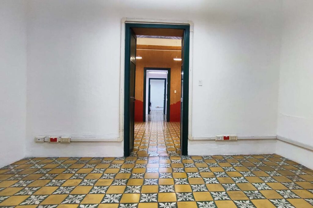 Casa Betsabé Espinal: un centro cultural que le cambia la cara al centro de Medellín 7 Casa Betsabe Espinal Fot Leo Queen 8 Casa Betsabé Espinal: un centro cultural que le cambia la cara al centro de Medellín