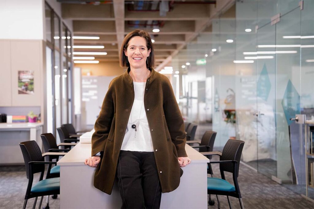 Claudia Mejía, nueva decana de la facultad de Arquitectura y Diseño, Universidad de Los Andes.
