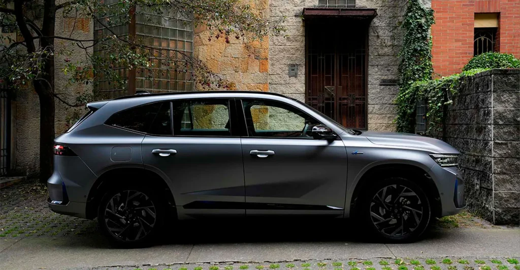 Cuatro lenguajes, una experiencia: la ruta que une velocidad, emoción y diseño