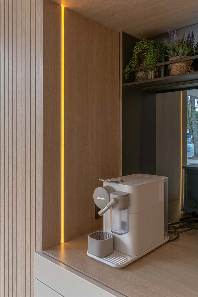 Una cocina abierta donde la estética industrial se mezcla con la calidez de los materiales 4 Primadera cocina 4 Una cocina abierta donde la estética industrial se mezcla con la calidez de los materiales