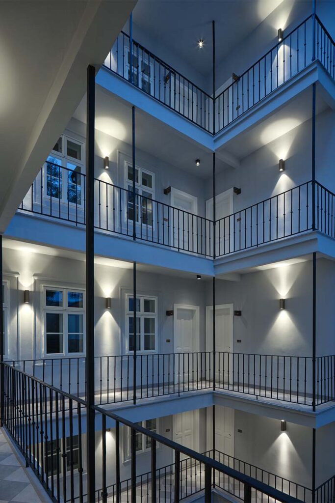 formafatal seventh house boysplaynice 5 Rescatar una casa olvidada y convertirla en una joya atemporal