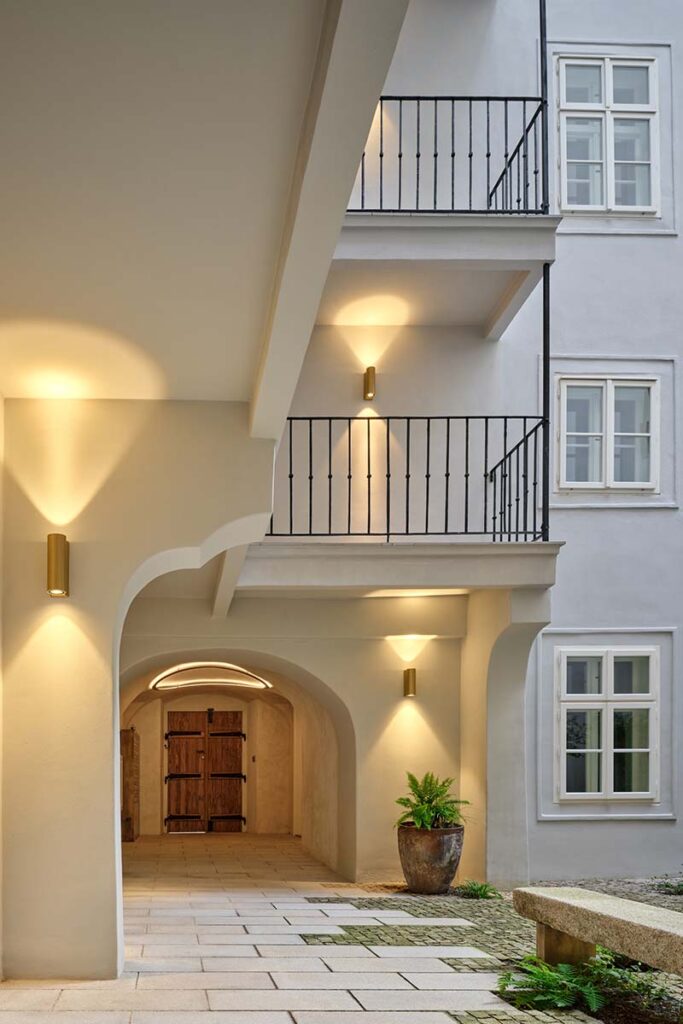 formafatal seventh house boysplaynice 7 Rescatar una casa olvidada y convertirla en una joya atemporal