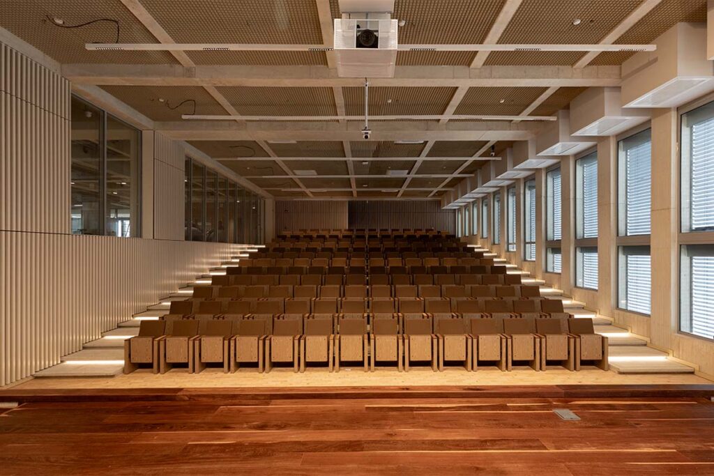 Dos ejemplos recientes de buena arquitectura educativa en Colombia 4 Campus Compensar Be Estudio Paola Pabon Santiago Beaume© 8 Dos ejemplos recientes de buena arquitectura educativa en Colombia