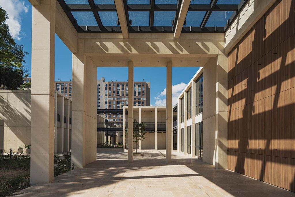 Dos ejemplos recientes de buena arquitectura educativa en Colombia 11 Colegio Colombo Hebreo Bogota 4 Dos ejemplos recientes de buena arquitectura educativa en Colombia