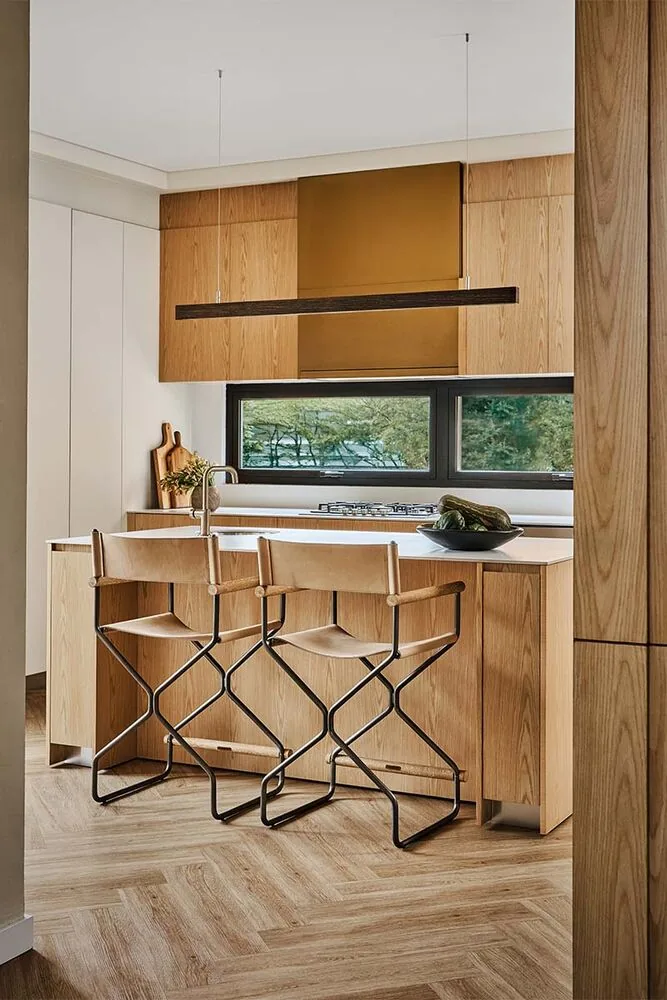 Un apartamento en bogotá que celebra la convivencia entre estilos y personalidades