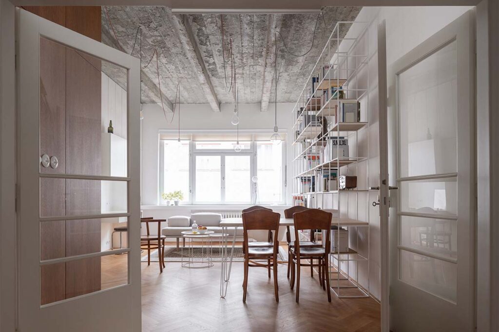 martin cenek architecture functionalist apartment alex shoots buildings 11 El apartamento de un arquitecto descrito como 'arquitectura de la felicidad'