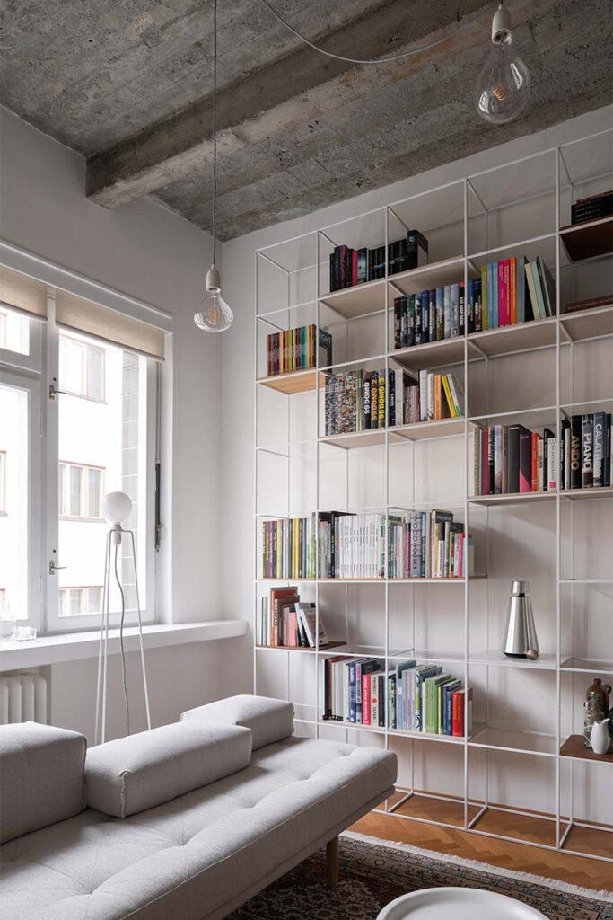 martin cenek architecture functionalist apartment alex shoots buildings 8 El apartamento de un arquitecto descrito como 'arquitectura de la felicidad'