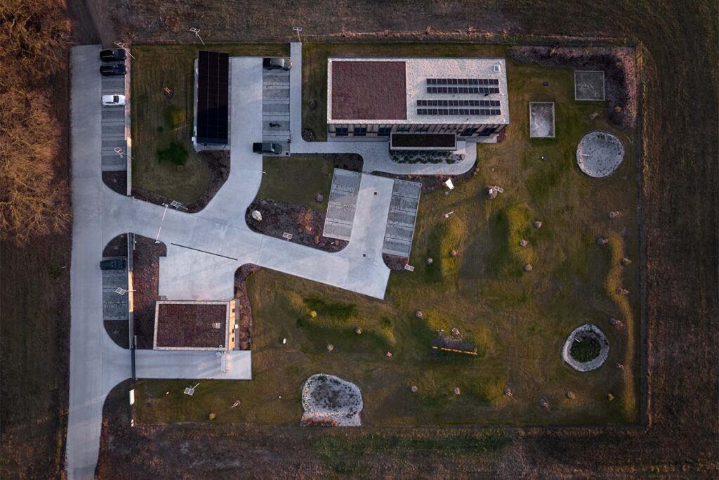 prodesi domesi malacky office complex boysplaynice oficinas 4 Un ejemplo de oficinas sostenibles: su diseño fusiona confort y modernidad