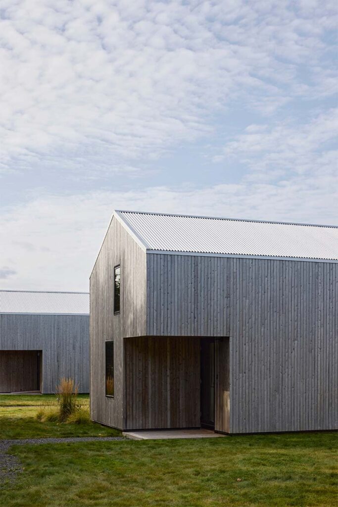 Estas cabañas son un refugio para la conexión con la naturaleza y con los demás 11 Cabanas MacKay Lyons Sweetapple Architects 10 Estas cabañas son un refugio para la conexión con la naturaleza y con los demás