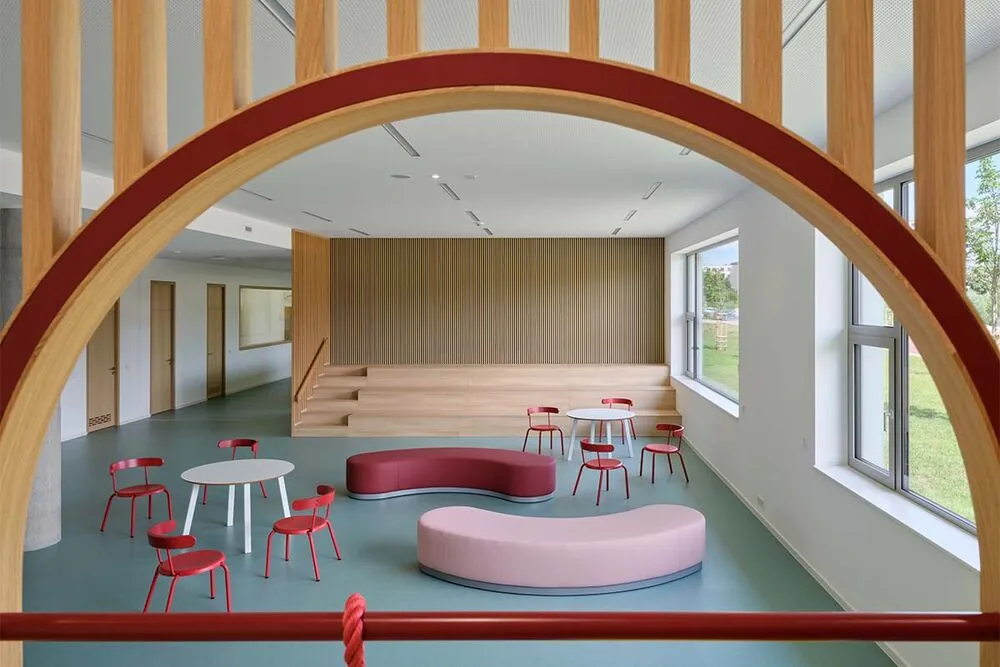 Una antigua fábrica textil se convierte en un campus escolar