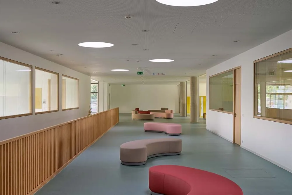 Una antigua fábrica textil se convierte en un campus escolar