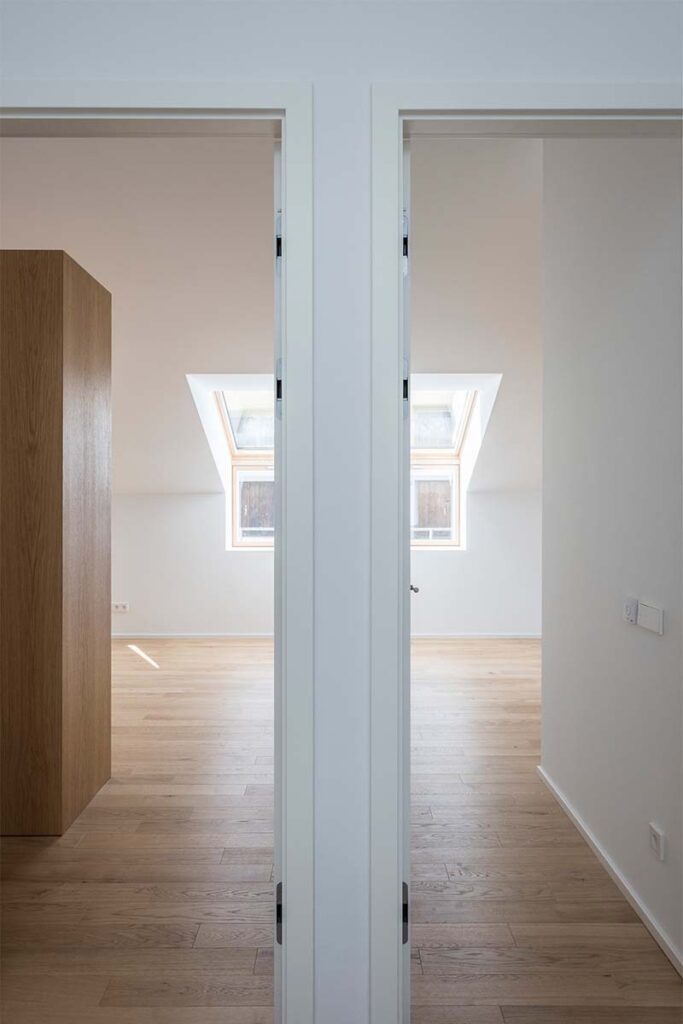 Una vivienda que abraza la complejidad del terreno para integrarse con la naturaleza 13 Casa Paraga Martin Cenek Architecture 4 Una vivienda que abraza la complejidad del terreno para integrarse con la naturaleza