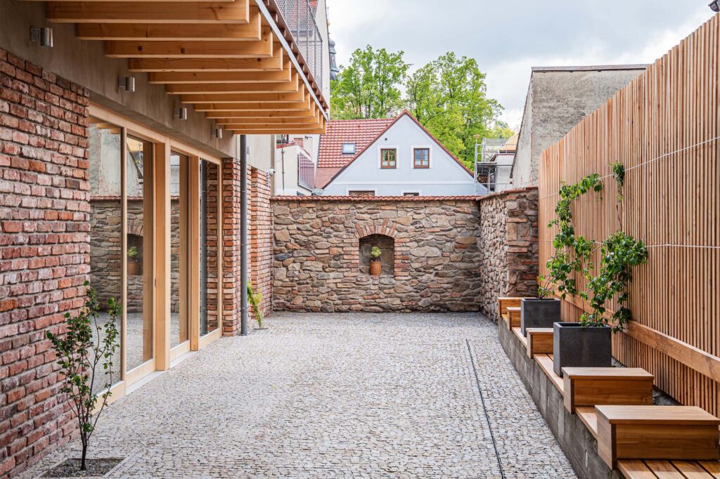 ¿Vamos por un café? Diez 'coffee shops' con estilo en Colombia y el mundo 9 Casa Matej sebek architekti 1 ¿Vamos por un café? Diez 'coffee shops' con estilo en Colombia y el mundo