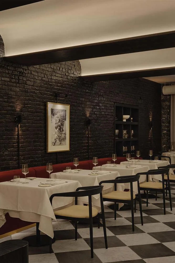 Este restaurante en canadá enseña sobre el poder emocional de la luz y los materiales