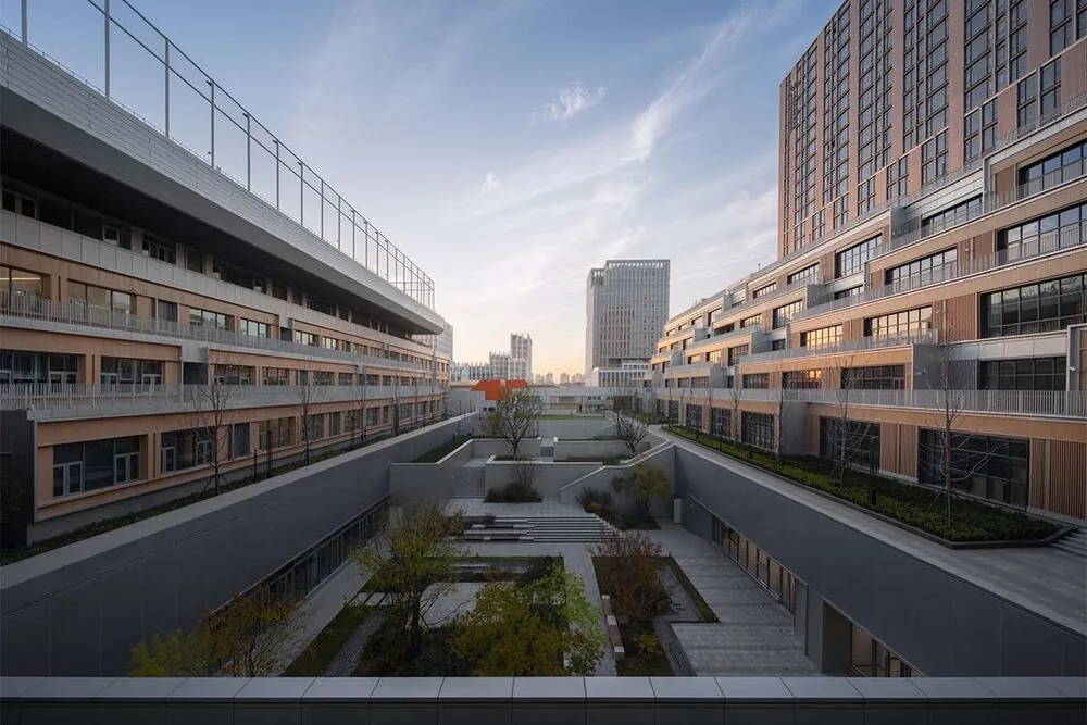 Un campus chino que convierte la educación en una experiencia urbana compartida