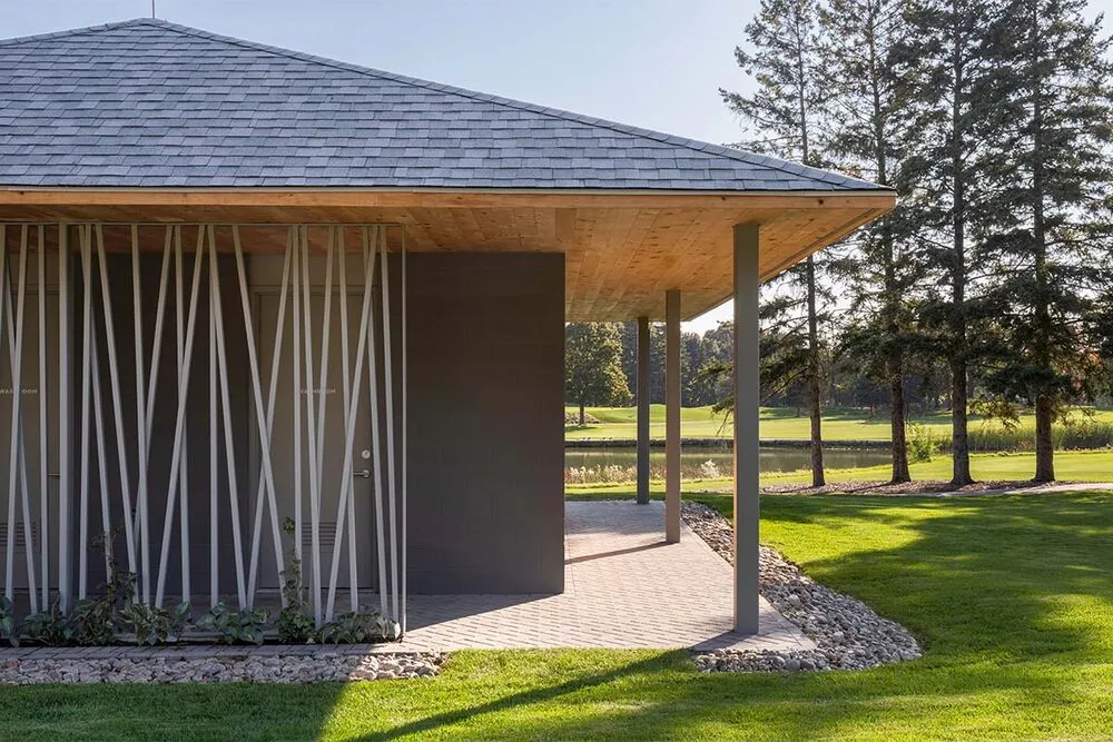 Un pabellón contemporáneo celebra el legado y la elegancia del golf femenino