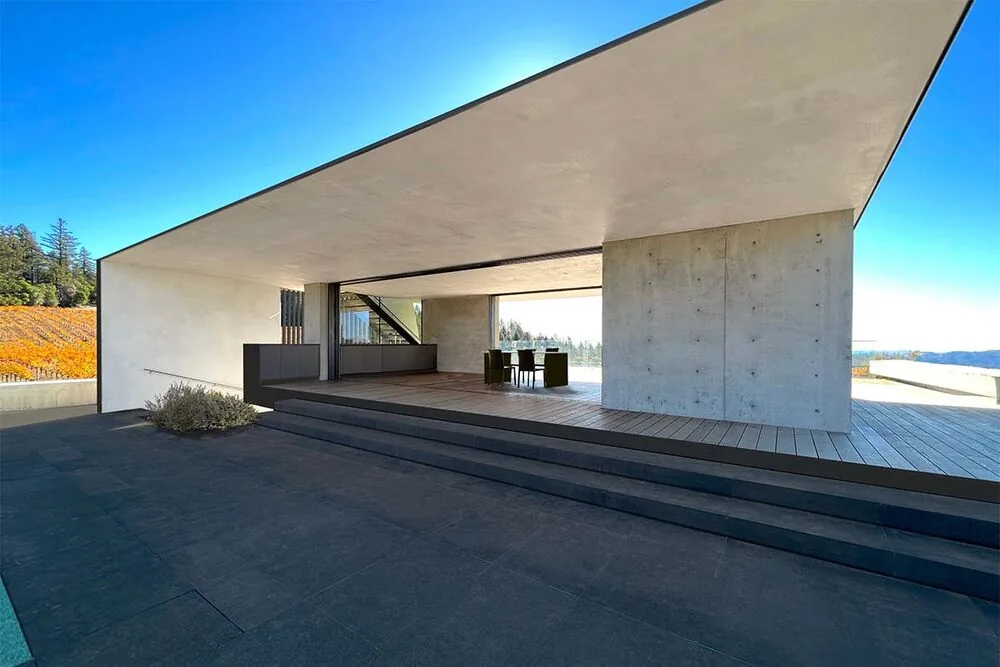 Un pabellón hecho para disfrutar del vino y el paisaje