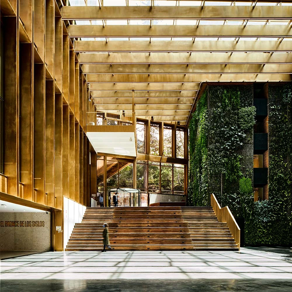 Este edificio universitario es una artesanía de 70 metros de altura