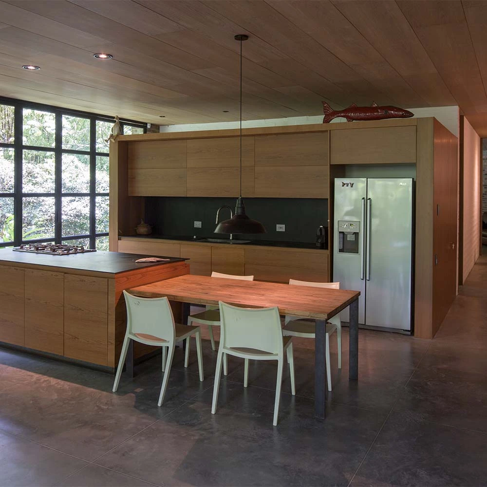 Un edificio en medellín convertido en bosque: su arquitectura se complementa con la naturaleza