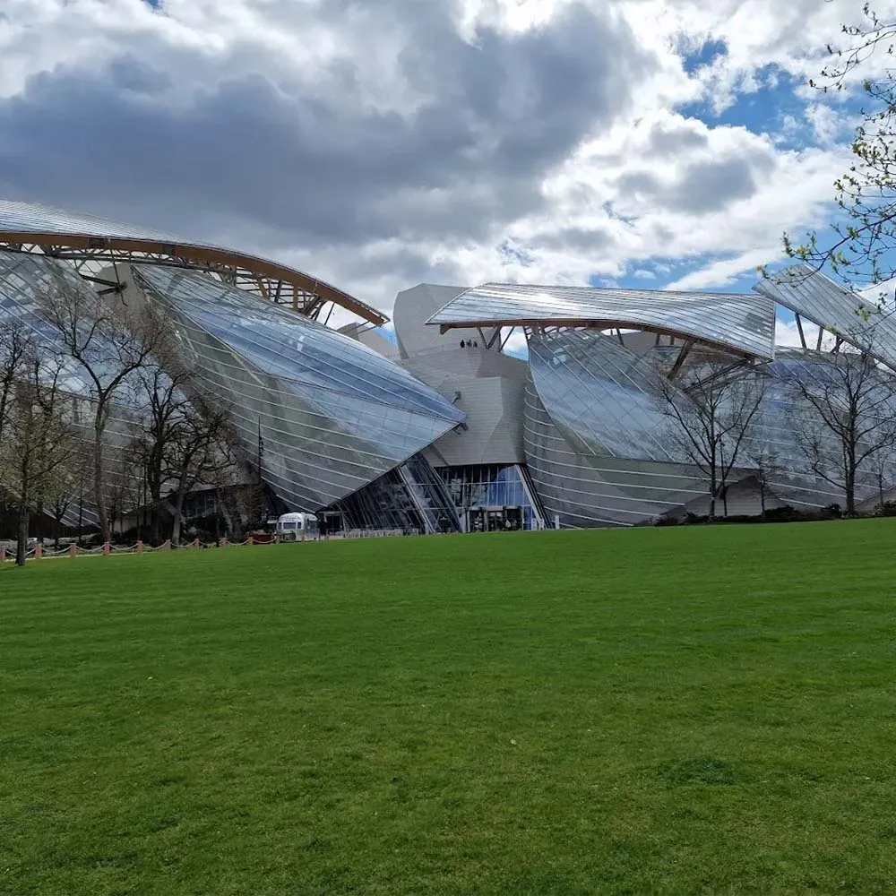 Adiós al arquitecto frank gehry, maestro del deconstructivismo