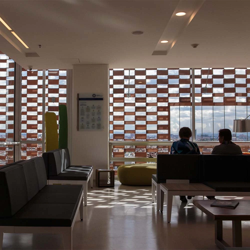 El jardín de la salud: la fundación santa fe de bogotá y la arquitectura para el bienestar