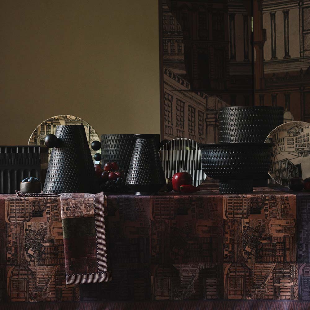 Esta colección de mobiliario colombiano está inspirada en el dibujo arquitectónico