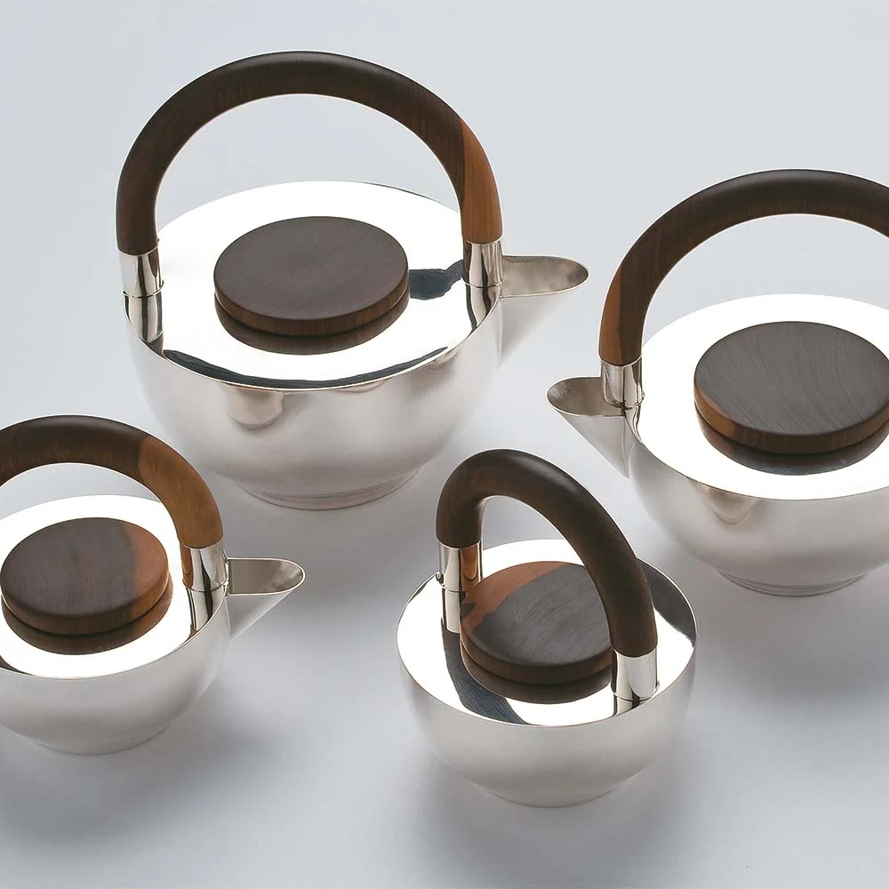 Curvas y metal: las piezas que explican nuestra forma de habitar entre el 2000 y el 2010